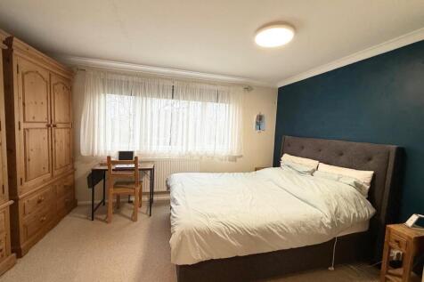 Bedroom.jpg