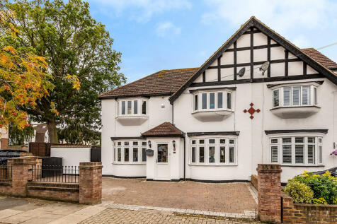 3 Bedroom Houses For Sale In Hayes Bromley Kent Rightmove