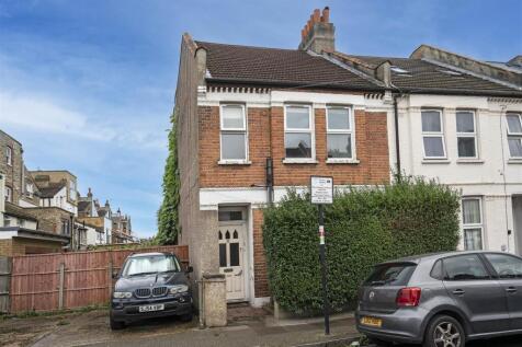 1 Gambole Road SW17.jpg