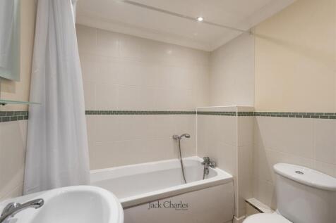 2 Rosemary Place, TN12 6DG 004.jpg