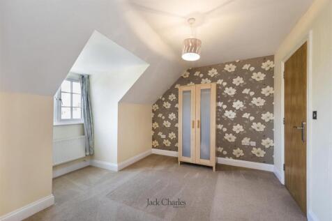 2 Rosemary Place, TN12 6DG 005.jpg