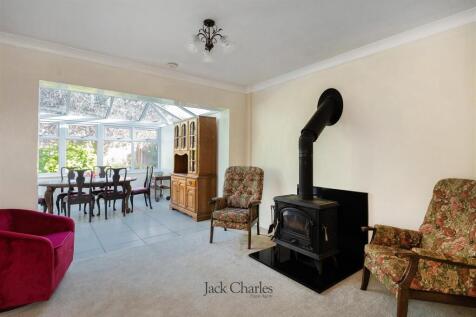 1 Rutherford Way, TN10 4RH 007.jpg