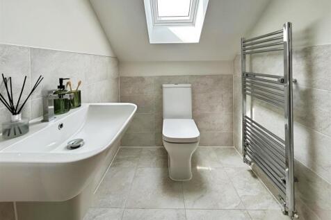 Bedroom One En-Suite