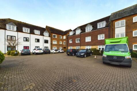CAM01894G0-PR0144-STILL010.jpg