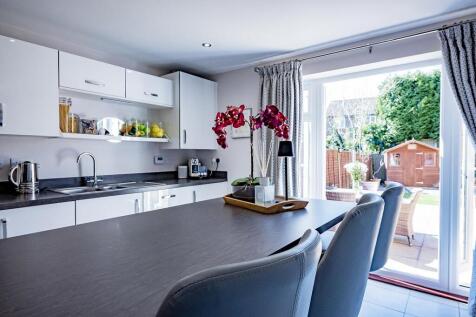 Breakfast bar