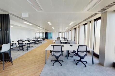 T42  Landlord fitout  desks 2.jpg