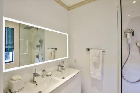 Magnificent 5-bed vi