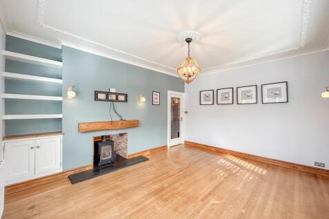 Sitting/Dining Room