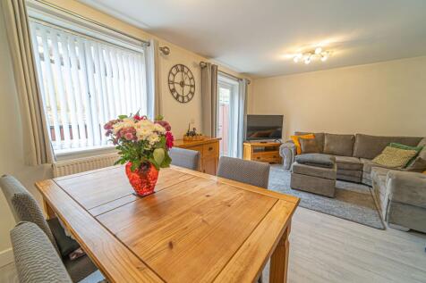 Living Room/Dinning Room