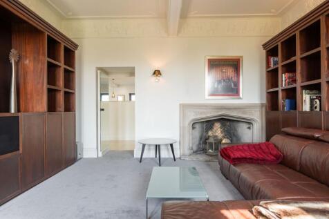Cinema Room/Libary