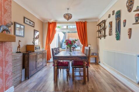 Living Room/Dining Room