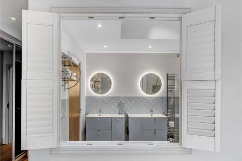 Master Ensuite