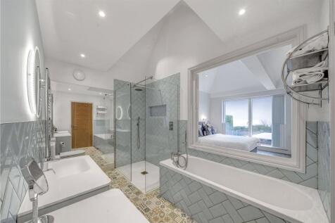 Master Ensuite