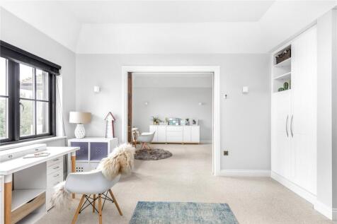 Connecting Bedroom