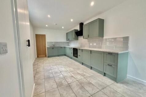 Open Plan Kitchen/ Dining/ Lounge