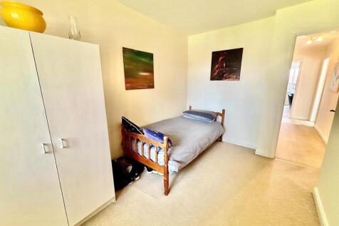 WhatsApp Image 2025-06-18 at 10.32.16_64d37551.jpg