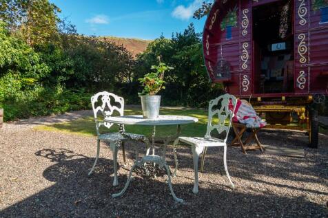 Garden and Rosa the Gypsy Caravan