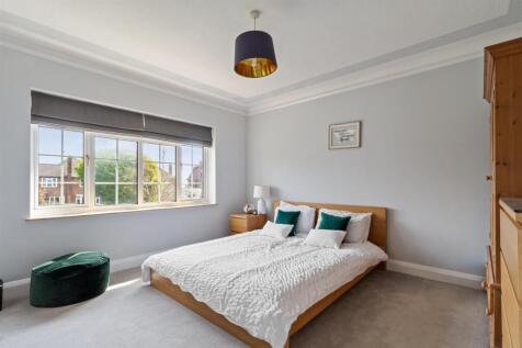 Chelwood Avenue 10-018.jpg