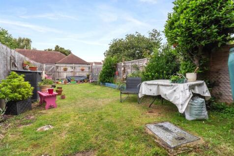 Bulkington Avenue, 90-008.jpg