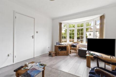 St Lawrence Court, 3-008.JPG