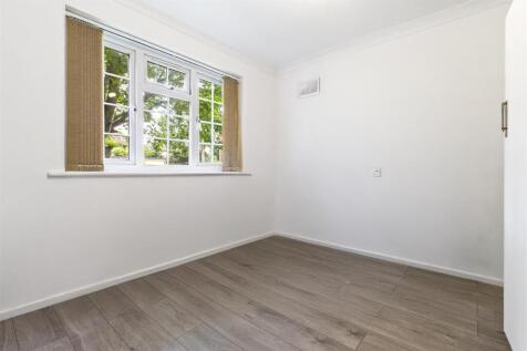 St Lawrence Court, 3-004 - 1.jpg