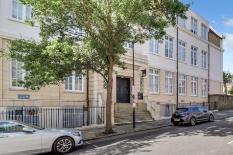 DOOR LOW TO SIDE.jpg