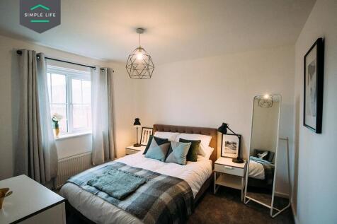 Dee_bedroom1.jpg