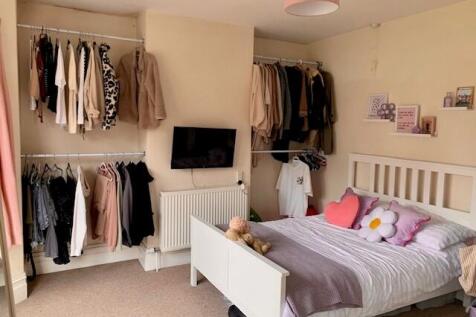 Bed 1 Photo 2