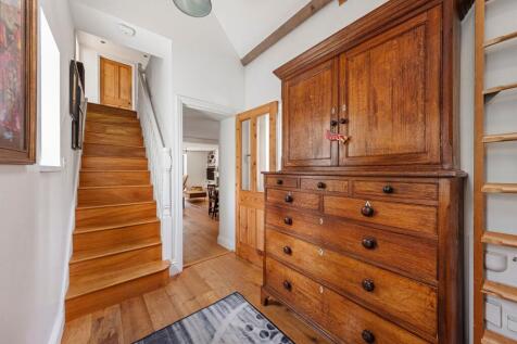 HALLWAY &amp; LANDING