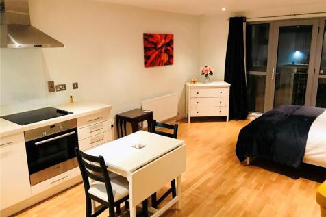 Studio Room
