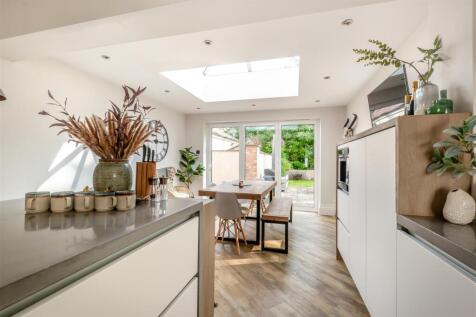 8567712-interior01.jpg