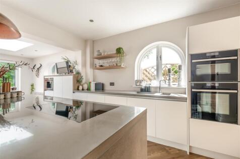 8567712-interior06.jpg