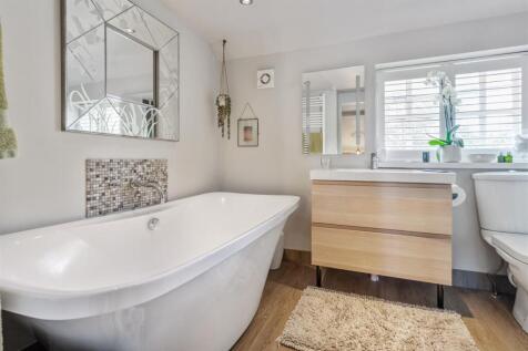 2 Canal Cottage_37.jpg