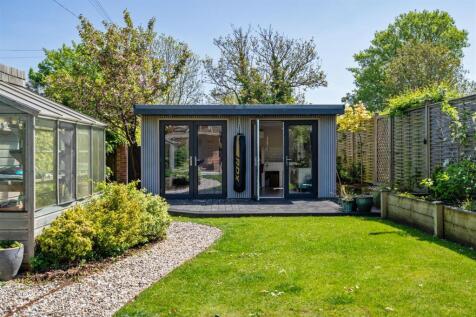 2 Canal Cottage_11.jpg