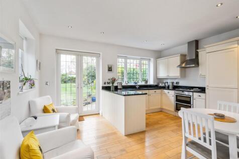 82 Widney Manor Road_34.jpg