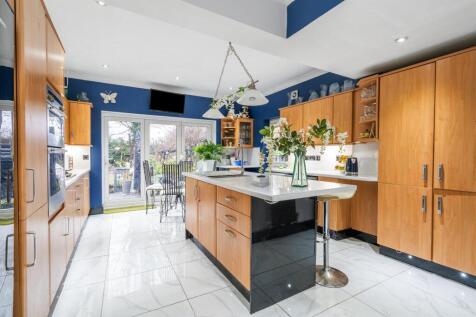 167 Dovehouse Lane_2.jpg