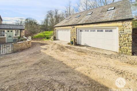 Double Storey Detached Annexe And Garages