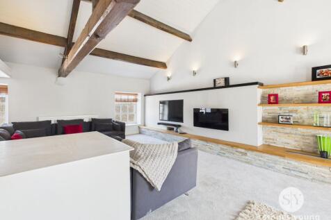 Attic Room/Bedroom 1