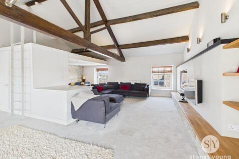 Attic Room/Bedroom 1