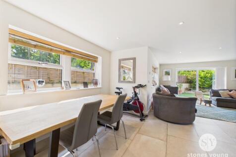 Open Plan Living Dining Kitchen