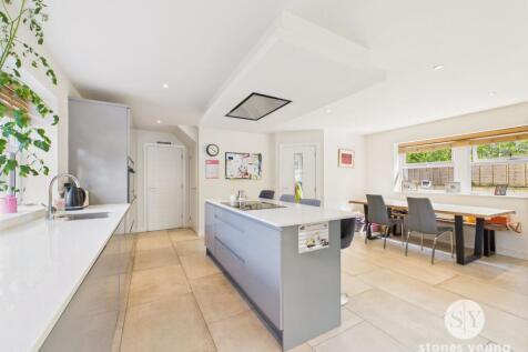 Open Plan Living Dining Kitchen