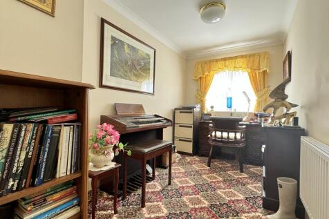 Study/ Bedroom 4