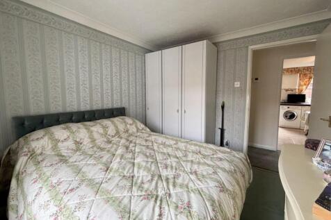 Bedroom 2.1.jpg