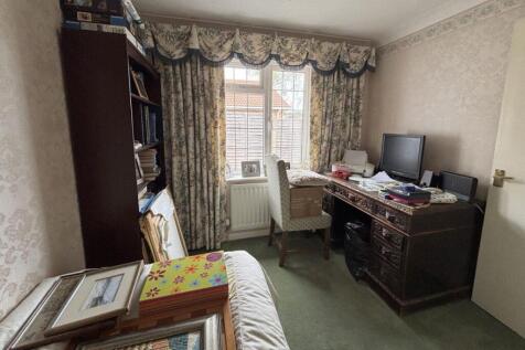 bedroom 3.jpg
