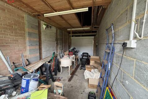Garage.jpg