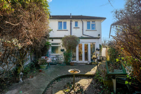 34 Pollards Hill ...