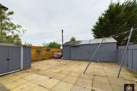 CAM03841G0-PR0016-STILL082.jpg