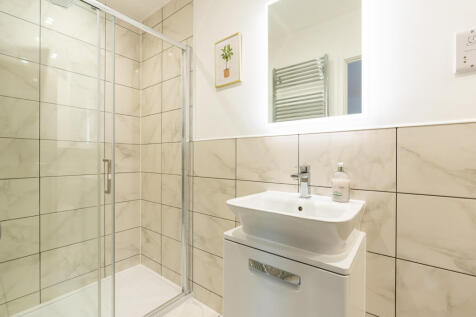 Bedroom Two En-Suite
