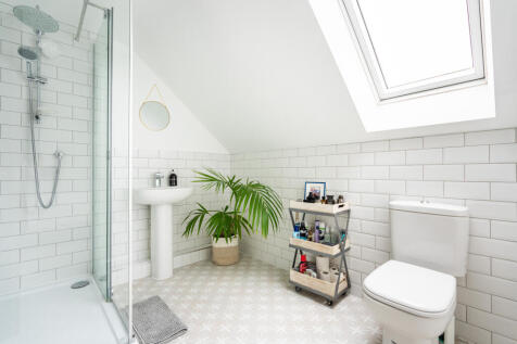 Bedroom Five En-Suite
