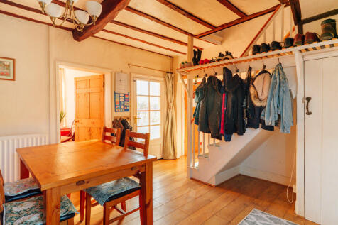 Entrance / Dining Room